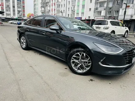 Hyundai Sonata 2021 года за 13 800 000 тг. в Алматы – фото 2