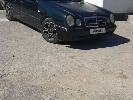 Mercedes-Benz E 230 1997 года за 1 600 000 тг. в Шымкент – фото 2