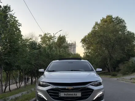 Chevrolet Malibu 2019 года за 7 000 000 тг. в Алматы – фото 12