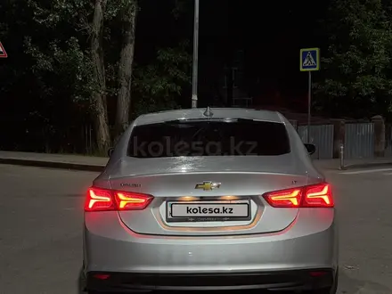 Chevrolet Malibu 2019 года за 7 000 000 тг. в Алматы – фото 3