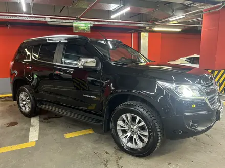 Chevrolet TrailBlazer 2022 года за 15 000 000 тг. в Алматы – фото 2