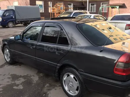 Mercedes-Benz C 180 1994 года за 2 000 000 тг. в Каскелен – фото 9