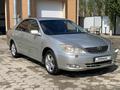 Toyota Camry 2003 годаүшін5 100 000 тг. в Актобе – фото 2