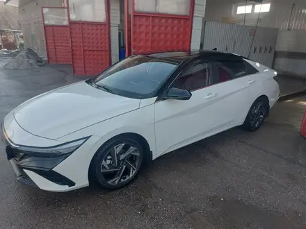 Hyundai Elantra 2023 года за 8 500 000 тг. в Тараз – фото 4