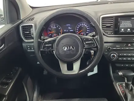 Kia Sportage 2019 года за 9 290 000 тг. в Алматы – фото 13