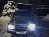 Mercedes-Benz E 230 1990 года за 900 000 тг. в Алматы