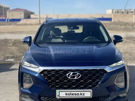 Hyundai Santa Fe 2019 года за 14 500 000 тг. в Актау
