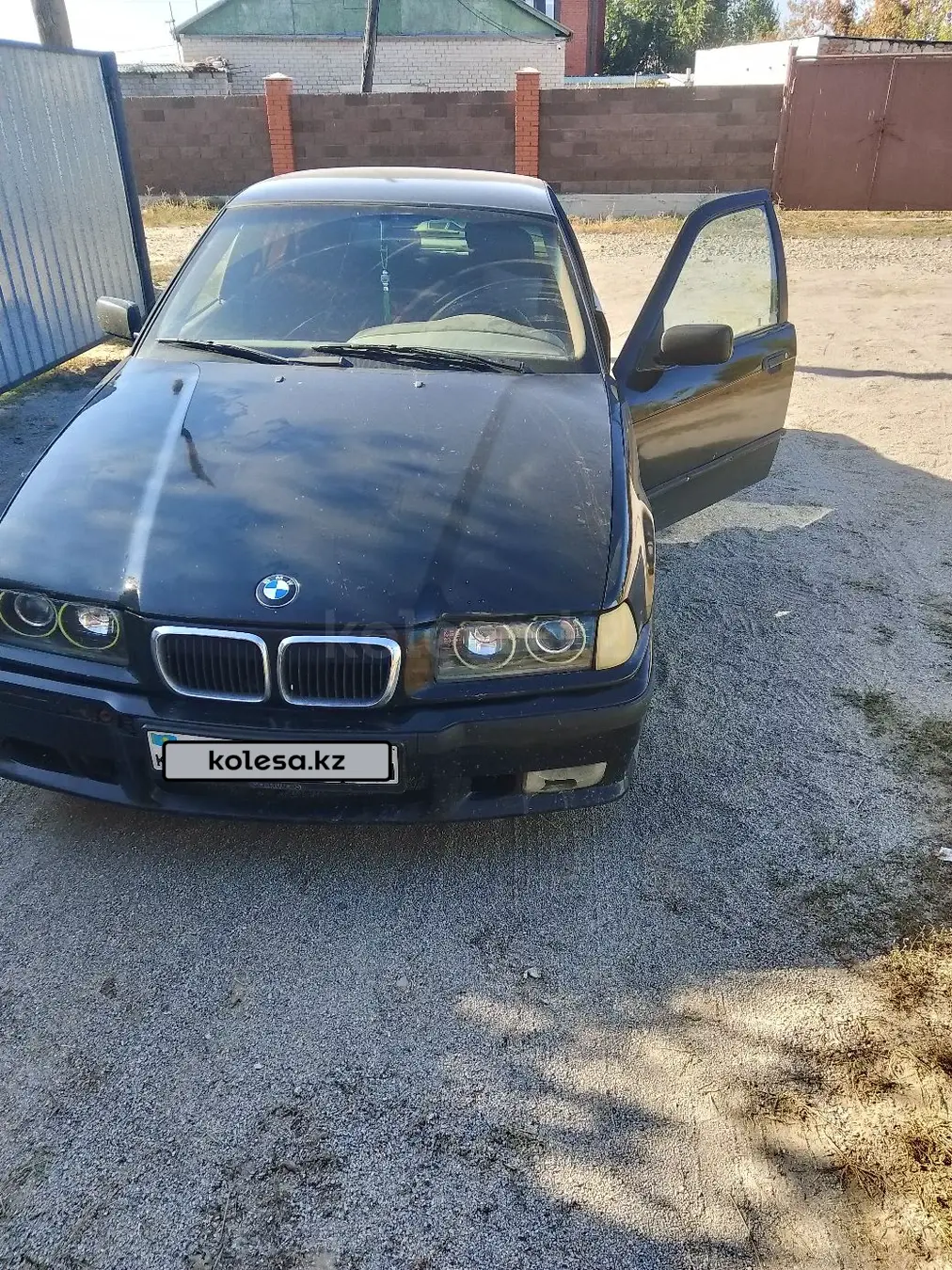 BMW 3 Series, 1992