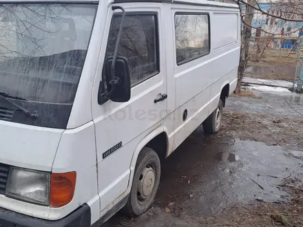 Mercedes-Benz MB 100 1994 года за 600 000 тг. в Павлодар – фото 2