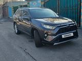 Toyota RAV4 2020 года за 16 250 000 тг. в Алматы – фото 5