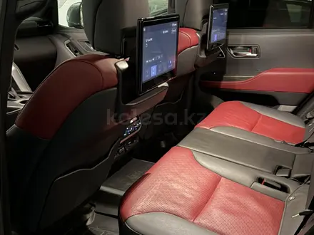 Toyota Land Cruiser 2022 года за 49 000 000 тг. в Алматы – фото 9