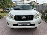 Toyota Land Cruiser Prado 2013 года за 12 700 000 тг. в Алматы – фото 2