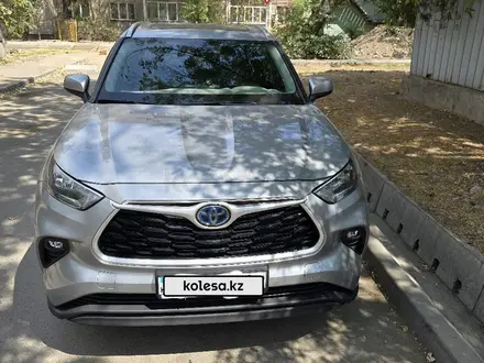 Toyota Highlander 2022 года за 23 000 000 тг. в Алматы