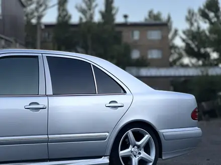 Mercedes-Benz E 55 AMG 2000 года за 4 750 000 тг. в Караганда – фото 10