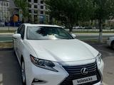 Lexus ES 200 2015 года за 13 000 000 тг. в Астана