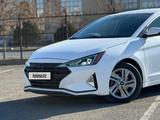 Hyundai Elantra 2019 годаfor8 900 000 тг. в Актау – фото 3