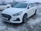 Hyundai Sonata 2018 года за 8 300 000 тг. в Актобе