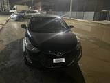 Hyundai Elantra 2013 года за 2 900 000 тг. в Уральск