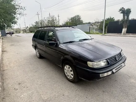 Volkswagen Passat 1994 года за 1 100 000 тг. в Шымкент – фото 2