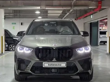 BMW X5 M 2023 года за 57 000 000 тг. в Алматы
