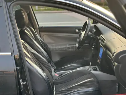 Volkswagen Passat 2003 года за 2 300 000 тг. в Астана – фото 11