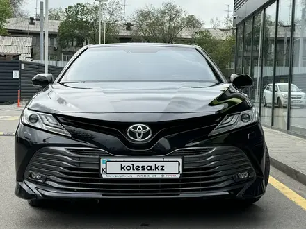 Toyota Camry 2018 года за 15 200 000 тг. в Алматы – фото 7