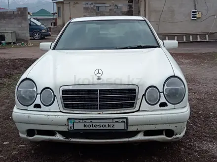 Mercedes-Benz E 200 1995 года за 1 700 000 тг. в Узынагаш