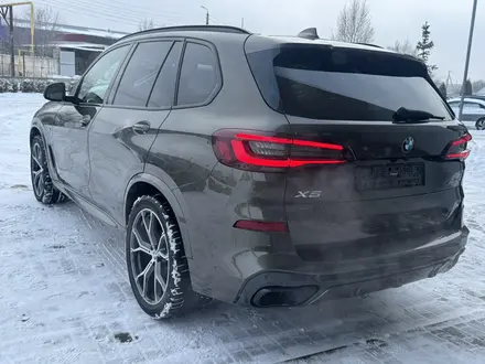 BMW X5 2022 года за 41 500 000 тг. в Уральск – фото 4