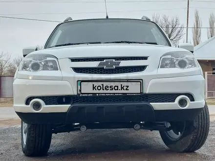 Chevrolet Niva 2014 года за 5 200 000 тг. в Шымкент – фото 2