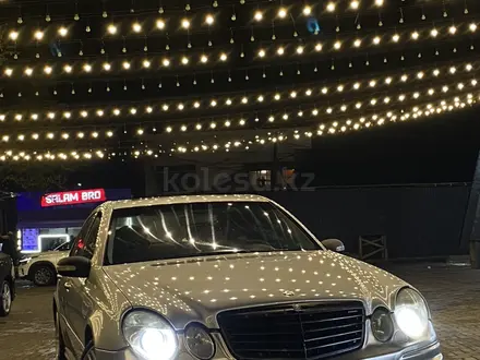 Mercedes-Benz E 320 2002 года за 5 100 000 тг. в Алматы – фото 9