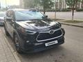 Toyota Highlander 2021 года за 19 000 000 тг. в Астана – фото 2