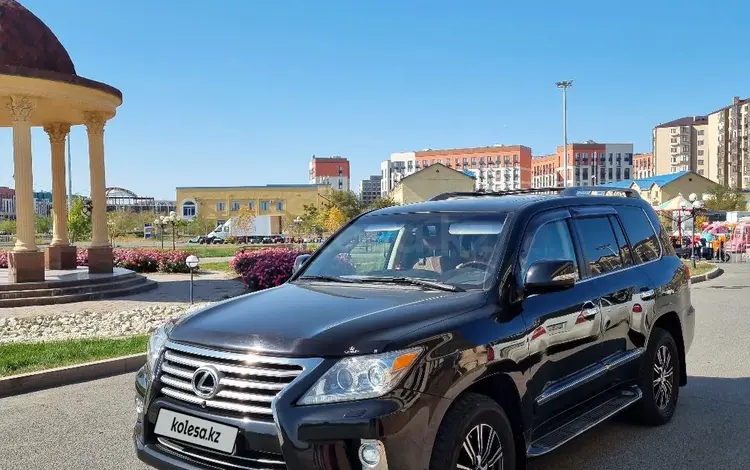 Lexus LX 570 2015 года за 30 000 000 тг. в Актобе