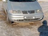 Volkswagen Sharan 1996 годаүшін3 500 000 тг. в Актобе