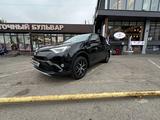 Toyota RAV4 2018 года за 14 000 000 тг. в Алматы – фото 4