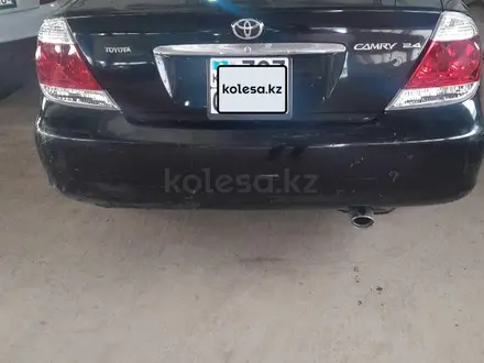 Toyota Camry 2005 года за 4 200 000 тг. в Актобе – фото 3