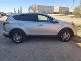 Toyota RAV4 2017 годаүшін11 800 000 тг. в Семей – фото 4