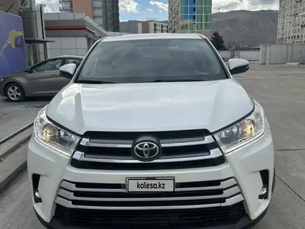 Toyota Highlander 2015 годаүшін10 500 000 тг. в Актау