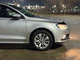 Volkswagen Jetta 2018 года за 6 900 000 тг. в Астана – фото 2