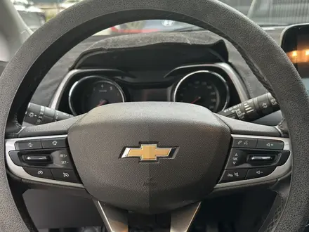 Chevrolet Tracker 2024 года за 8 400 000 тг. в Алматы – фото 11