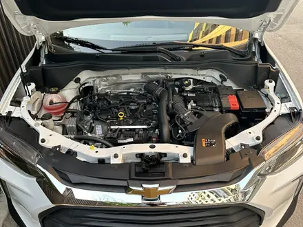 Chevrolet Tracker 2024 года за 8 400 000 тг. в Алматы – фото 14