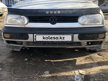 Volkswagen Golf 1993 года за 1 800 000 тг. в Караганда