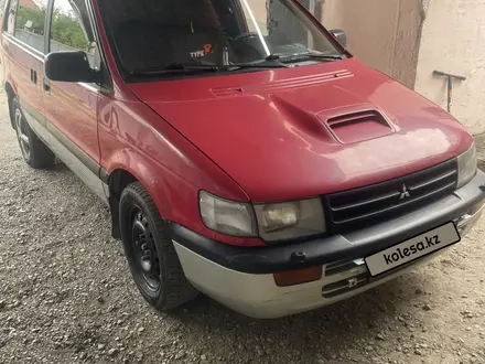 Mitsubishi Space Runner 1995 года за 1 300 000 тг. в Алматы – фото 2