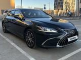 Lexus ES 250 2021 года за 25 750 000 тг. в Атырау – фото 2