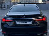 Lexus ES 250 2021 года за 25 750 000 тг. в Атырау – фото 5