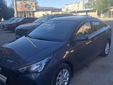 Hyundai Accent 2022 года за 7 500 000 тг. в Жезказган – фото 2