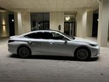 Lexus ES 250 2022 года за 21 800 000 тг. в Шымкент – фото 3