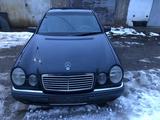 Mercedes-Benz E 230 1996 года за 4 000 000 тг. в Талдыкорган