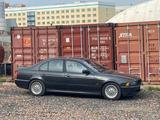 BMW 528 1998 года за 4 200 000 тг. в Астана – фото 2