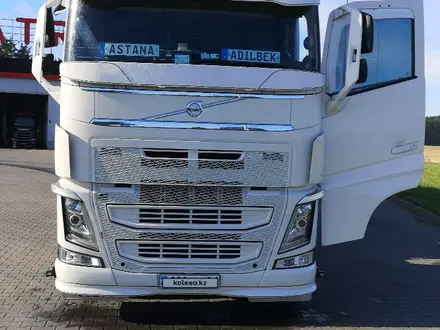 Volvo  FH 2015 года за 46 200 000 тг. в Астана – фото 4