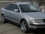 Volkswagen Passat 1997 годаүшін2 500 000 тг. в Караганда